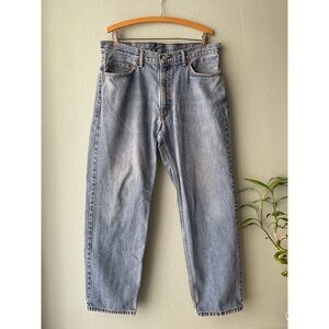 Levi’s | 550 Medium Wash Straight Leg Jeans